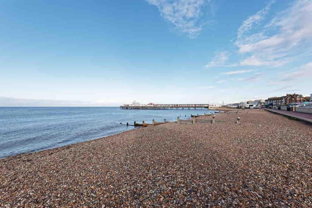 Stylish Beach Front Retreat 2 Bedrooms Herne Bay Dış mekan fotoğraf